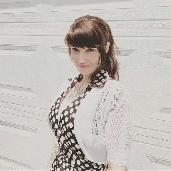 Meet your Posher, Holli - Picture 4 of 8